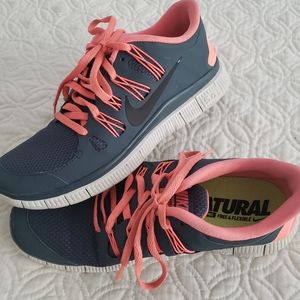 Nike Free 5.0 Women's Size 9.5 Running Shoes